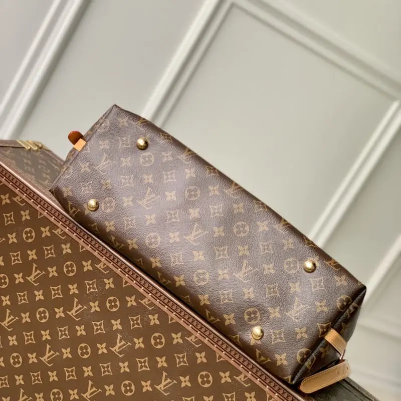 M46197 39x30x15cm High Quality Bags - Image 4