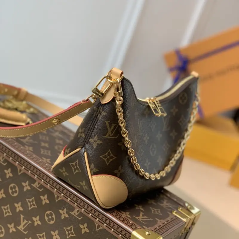 M45832 27x16x10cm High Quality Bags - Image 3