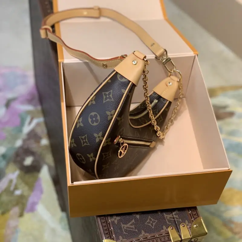 M81098 24x22x6cm High Quality Bags - Image 3