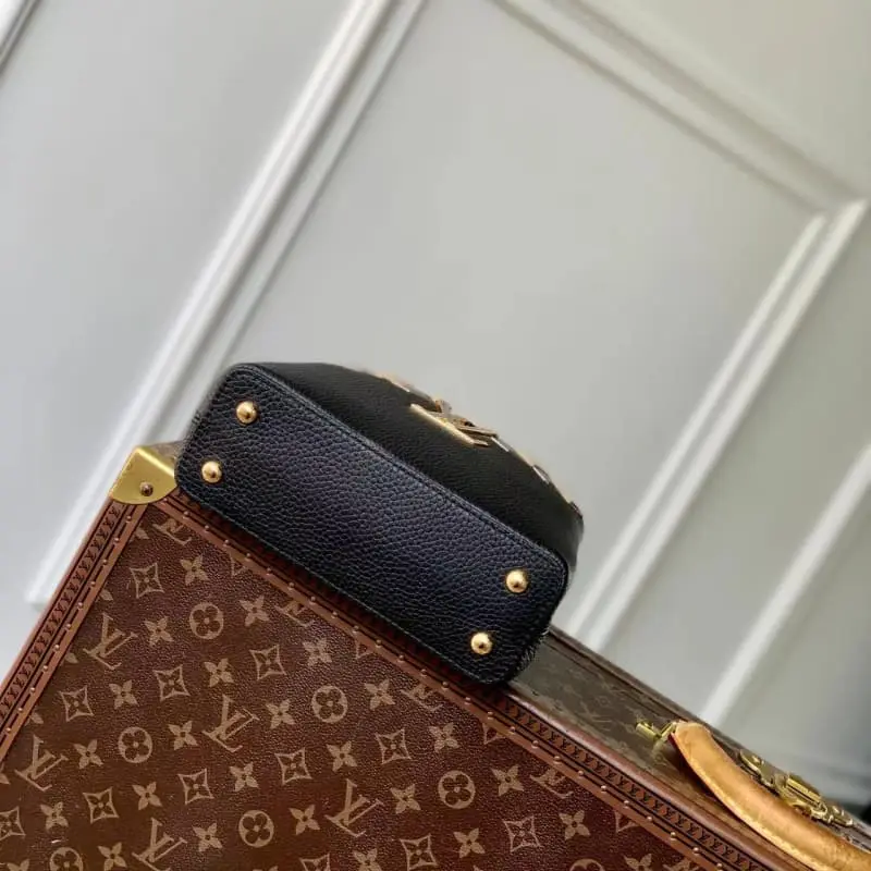 M12751 S2 13.6x8x21cm High Quality Bags - Image 4