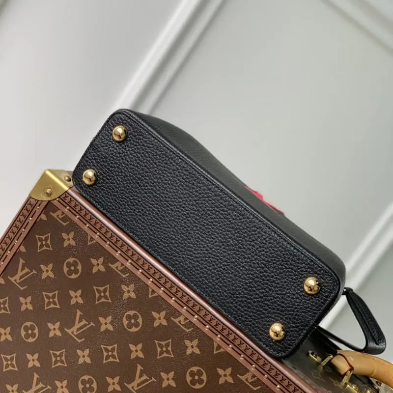 M59882 27x18x9cm High Quality Bags - Image 4