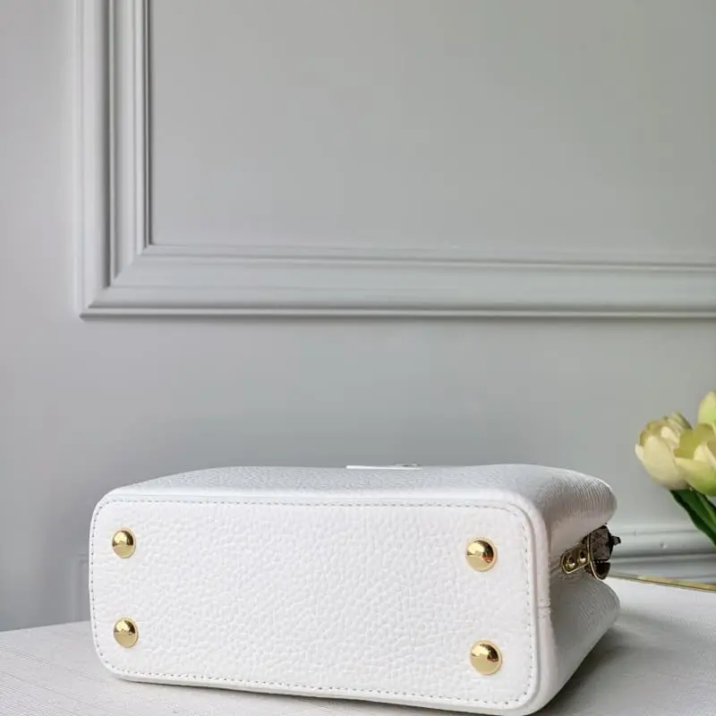 M96467 21x14x8cm High Quality Bags - Image 4