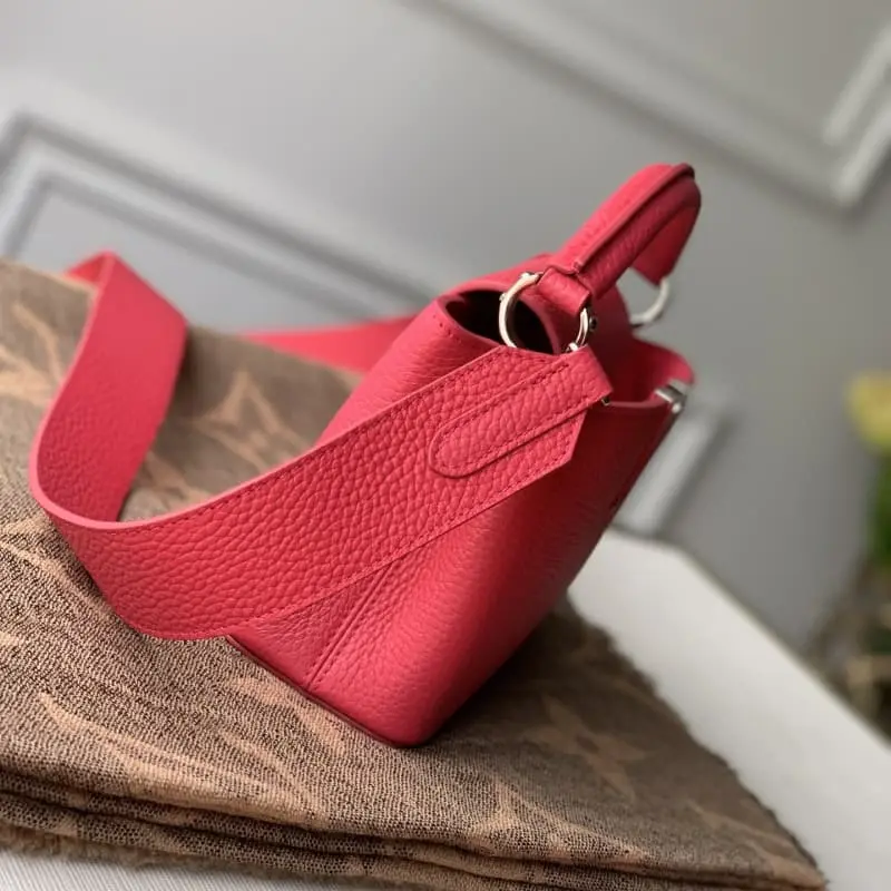 M55987 21x14x8cm High Quality Bags - Image 3