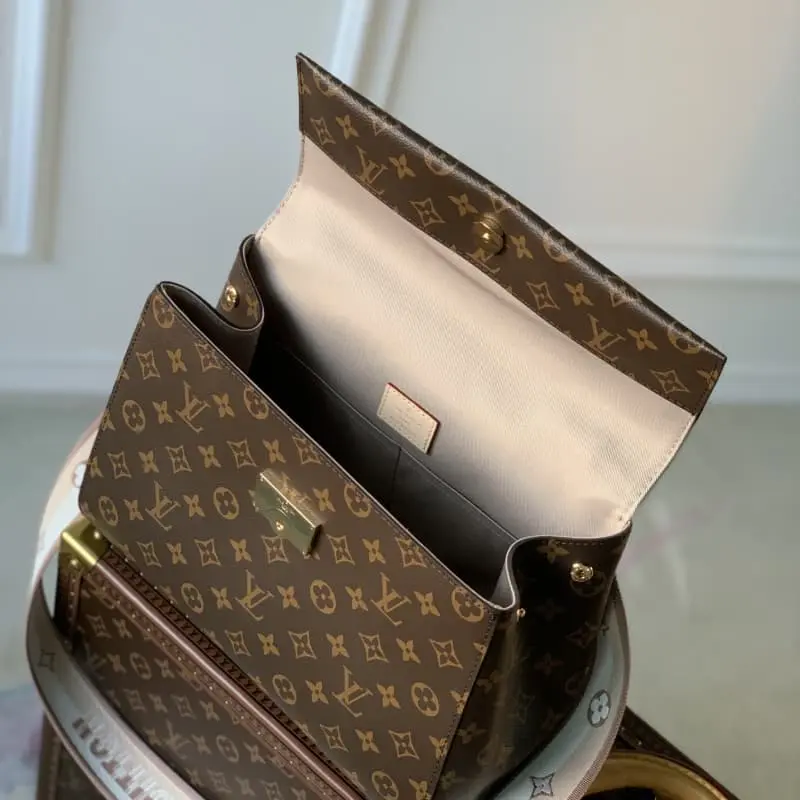 M46053 Apricot Webbing 33x23x13cm High Quality Bags - Image 4