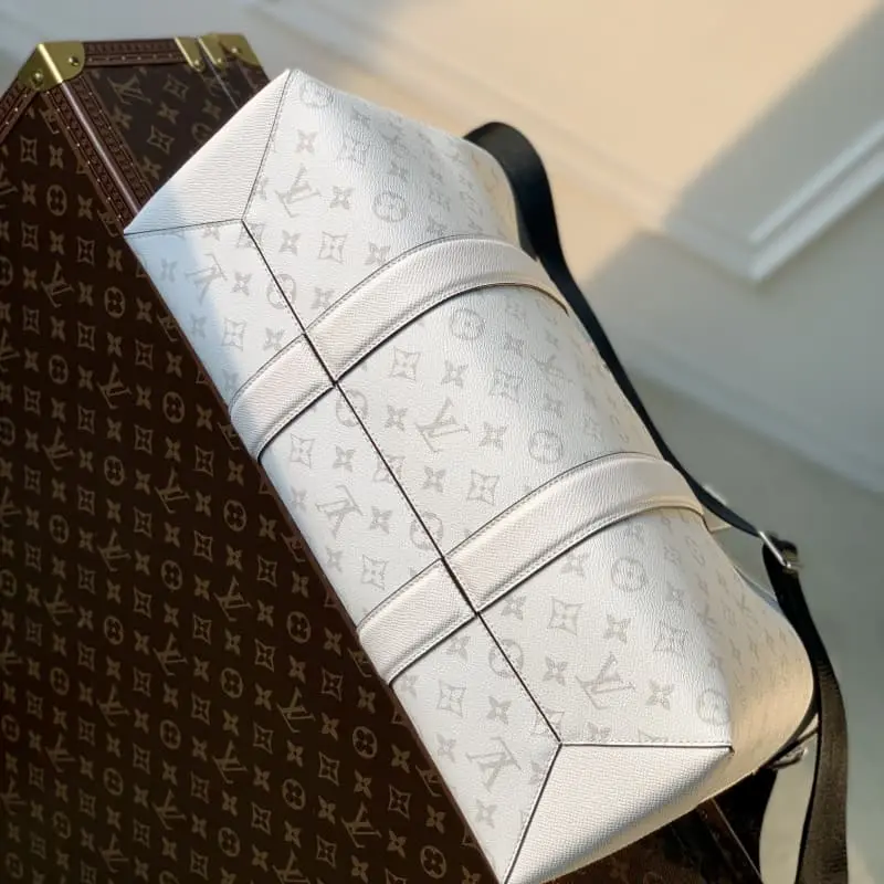 M30919 43x34x17.5cm High Quality Bags - Image 4