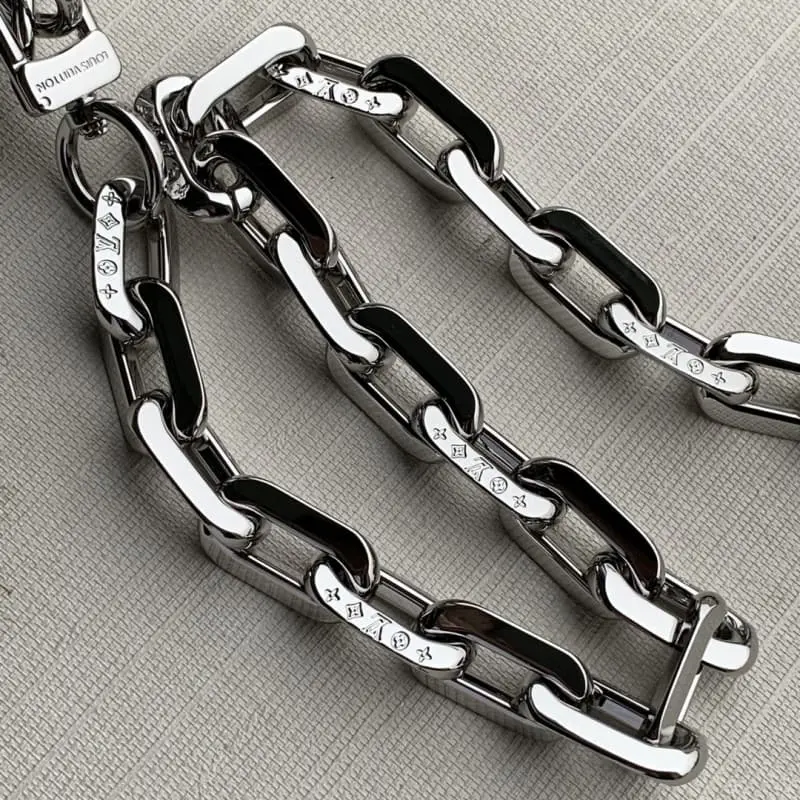 M57793 S1 26x20x12cm High Quality Bags - Image 7