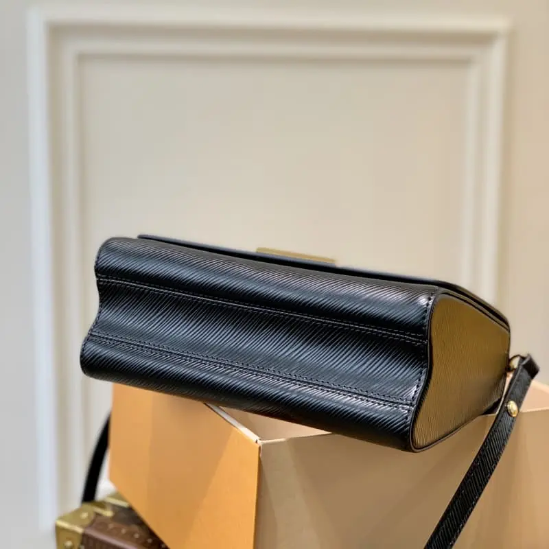 M59896 S1 23x17x9.5cm High Quality Bags - Image 4