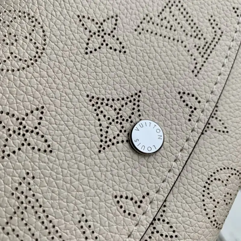 M60177 Beige 19x12x2cm High Quality Bags - Image 3