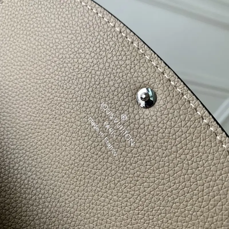 M60144 Apricot 19x12x2cm High Quality Bags - Image 4