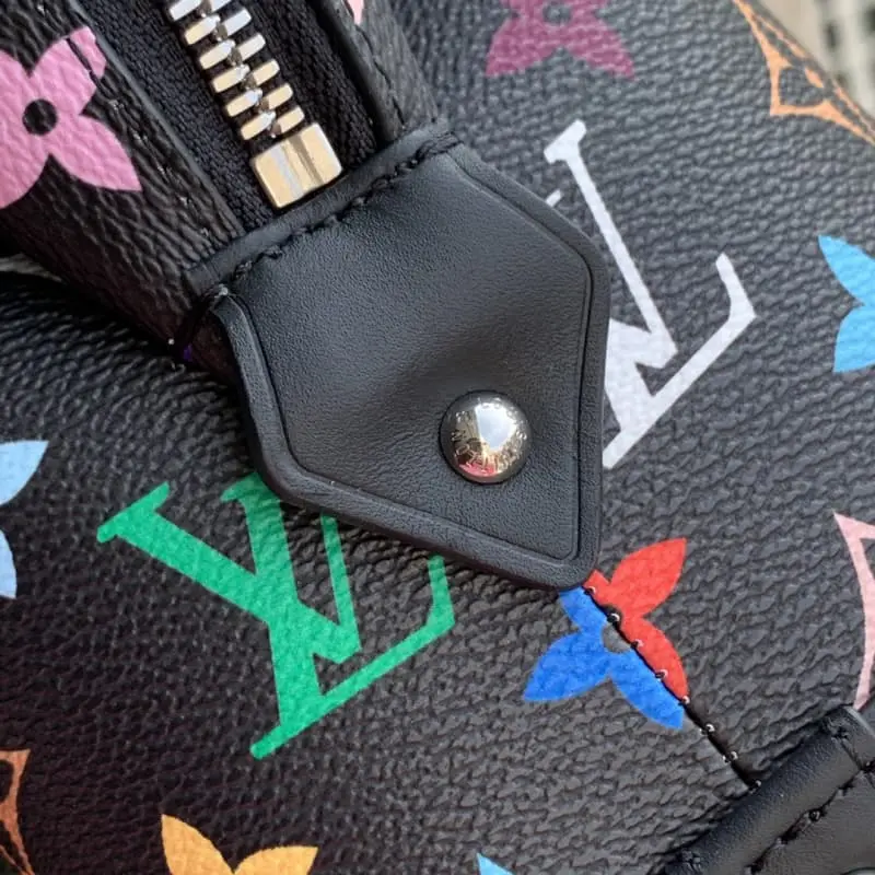 M13743 Black 27x18x9cm High Quality Bags - Image 4