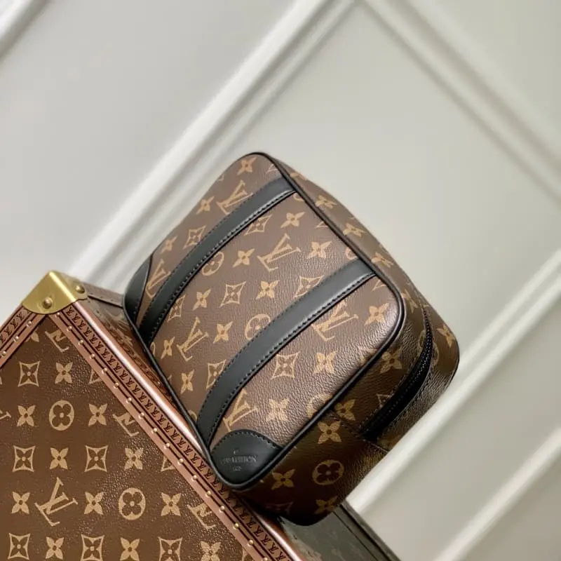 M82076 25x15.5x6.5cm High Quality Bags - Image 4