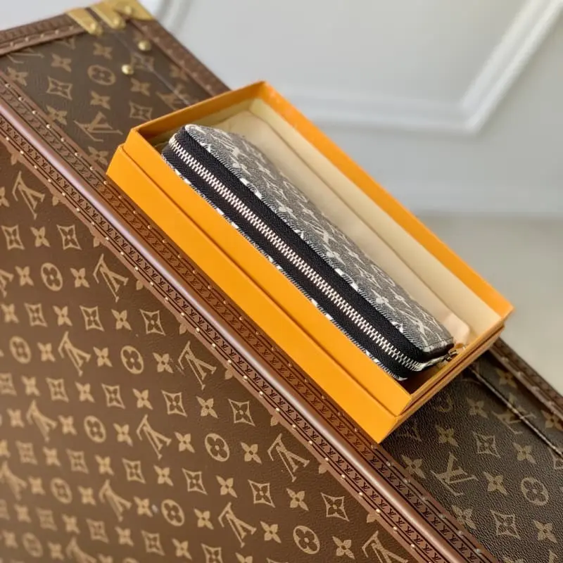 M81858 19x10.5x2.5cm High Quality Bags - Image 3