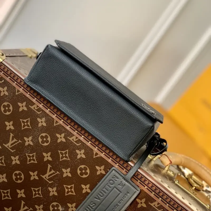 M82085 17.3x12x7cm High Quality Bags - Image 4