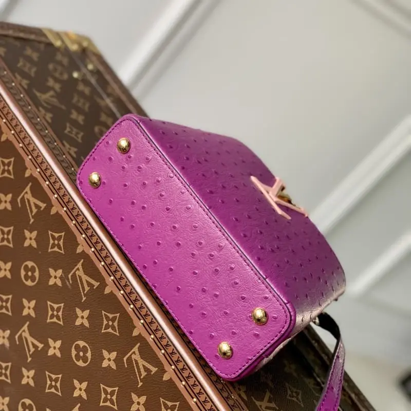 M93483 21x14x8cm High Quality Bags - Image 4