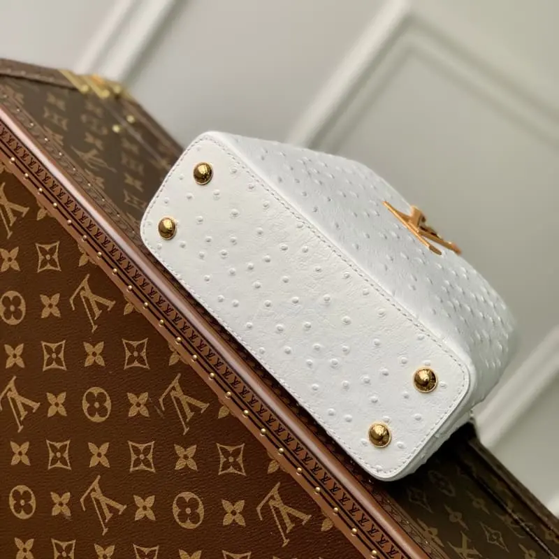 M93483 S4 21x14x8cm High Quality Bags - Image 4