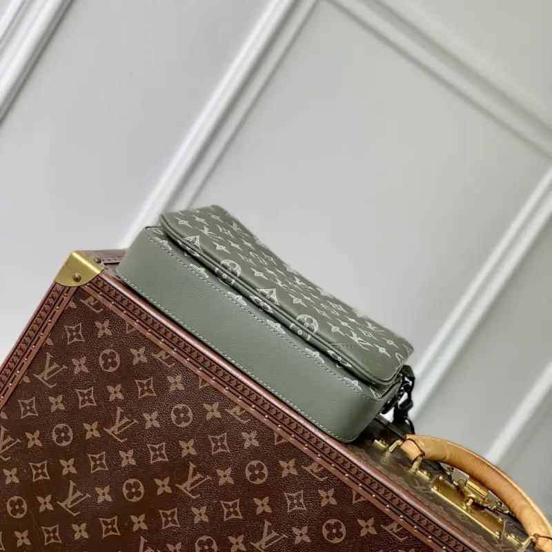 M12490 18.5x7x25cm High Quality Bags - Image 4