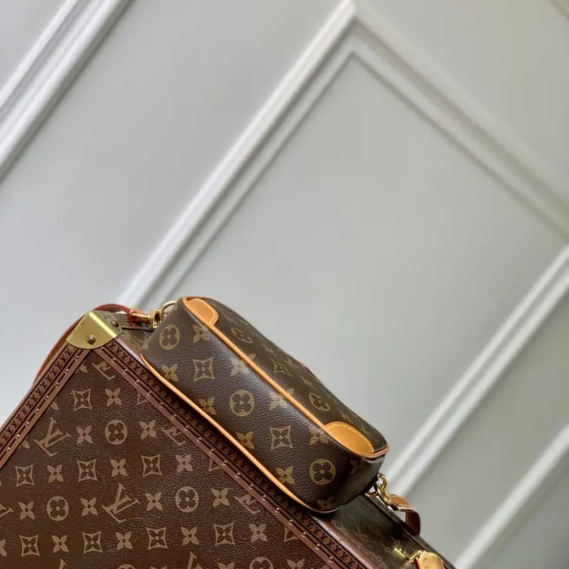 M14058 13x6.5x20cm High Quality Bags - Image 4