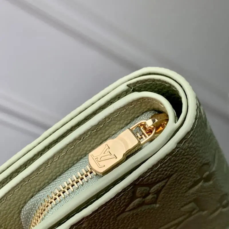 M13619 Green 11x8.5x3.5cm High Quality Bags - Image 4