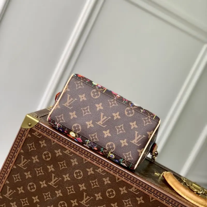 M14175 13.5x12x20.5cm High Quality Bags - Image 4