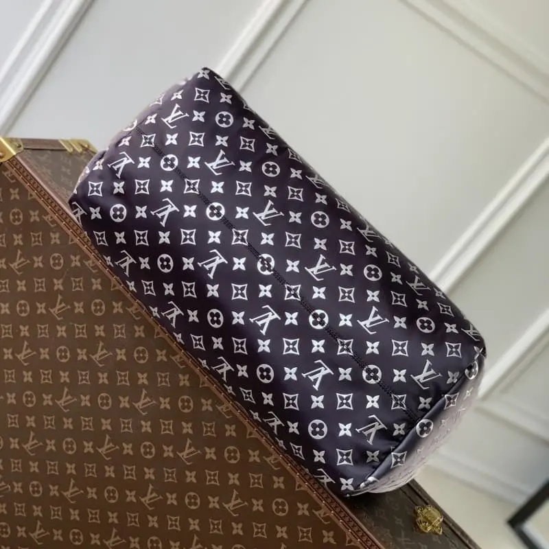 M12067 27x20x45cm High Quality Bags - Image 4