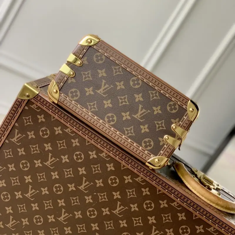 M11114 26.4x26x13cm High Quality Bags - Image 4