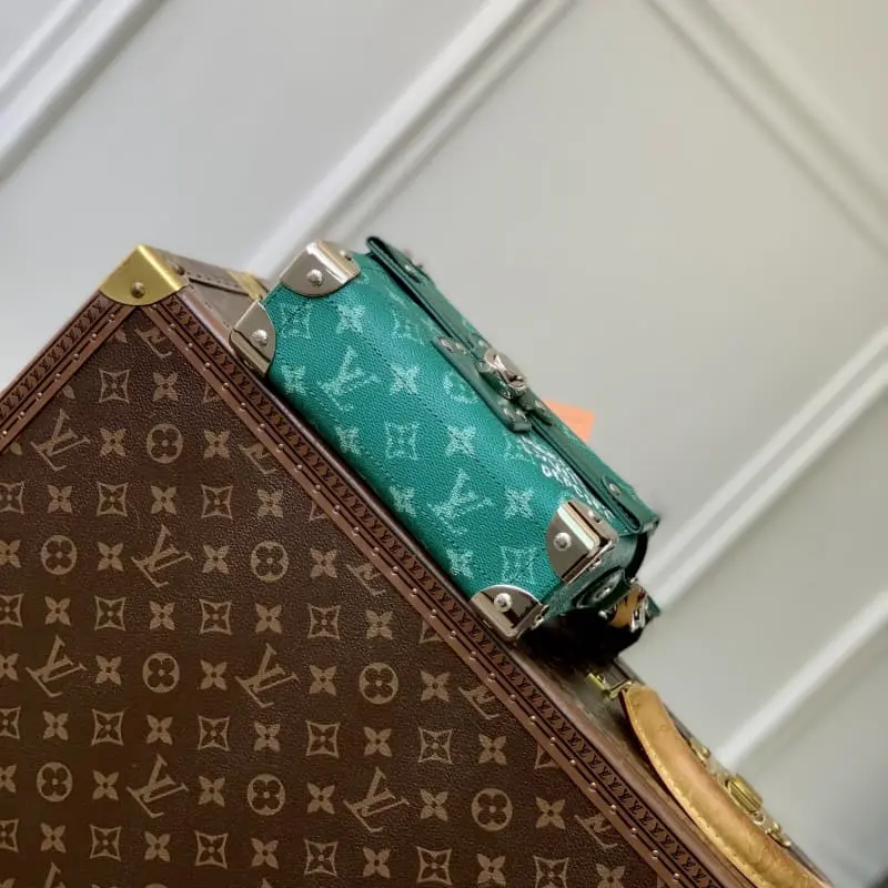 M12686 Green Flower 15x7x19cm High Quality Bags - Image 4