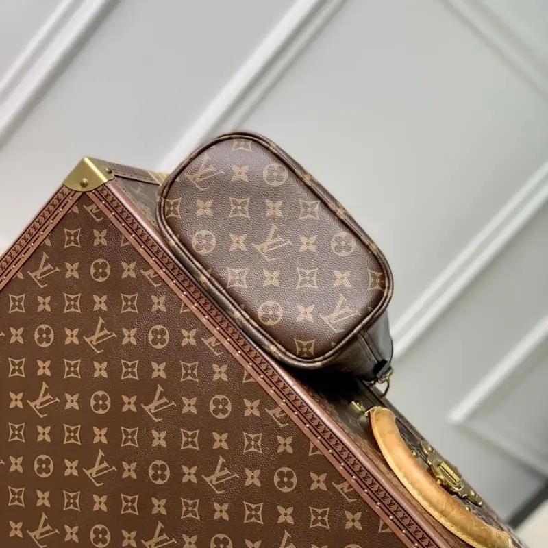 M12099 Black 24x14x9cm High Quality Bags - Image 4