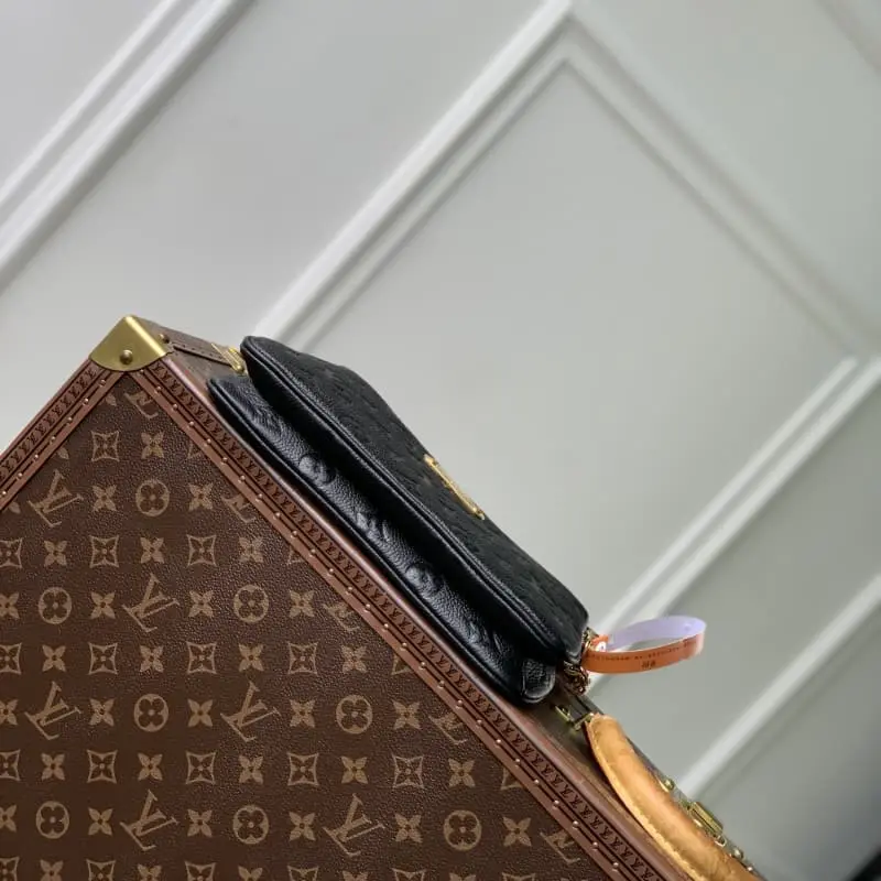 M11916 Black 24.3x13.5x6.5cm High Quality Bags - Image 4