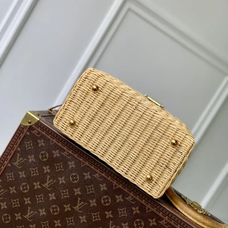 M11617 Brown 17.3x9x27cm High Quality Bags - Image 4