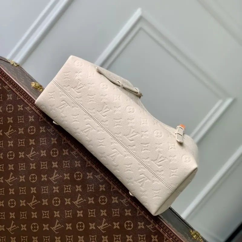 M47185 Large White 37x26x14cm High Quality Bags - Image 4