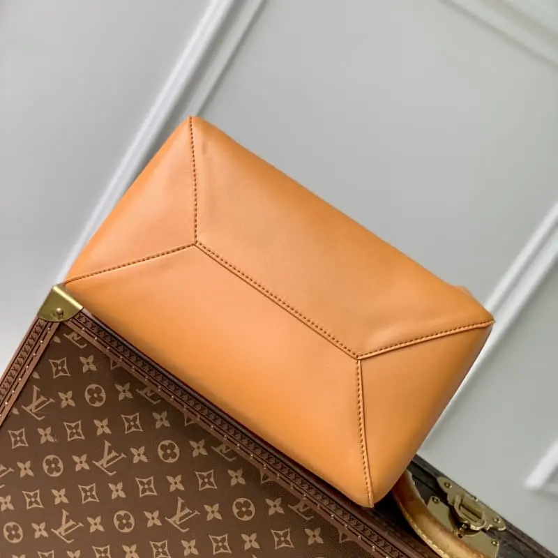 M24578 30x27x17cm High Quality Bags - Image 4