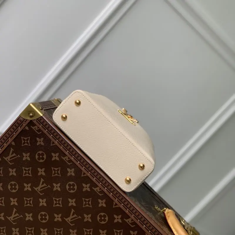 M23943 Beige 21x14x8cm High Quality Bags - Image 4