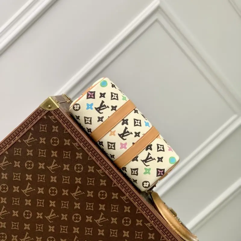 M24849 S1 25x15x11cm High Quality Bags - Image 4