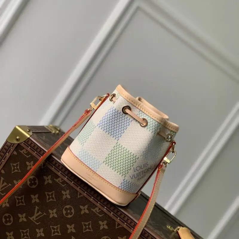 N40640 Blue Grid 13x16x10cm High Quality Bags - Image 4