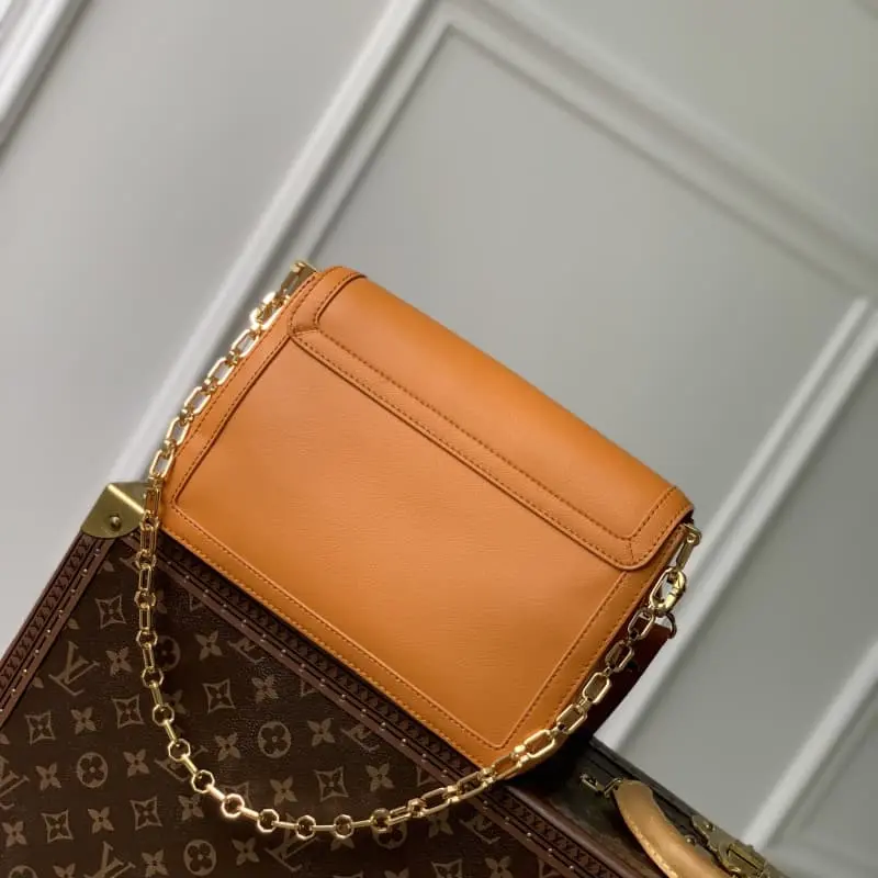 M25048 24x17x9cm High Quality Bags - Image 4