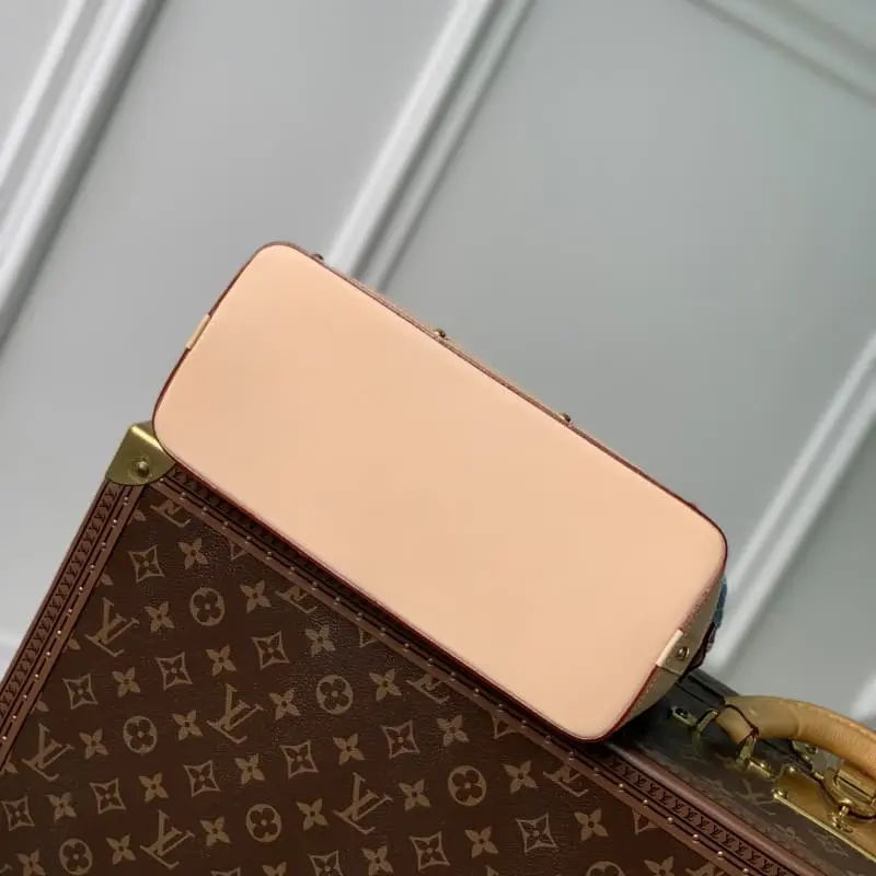 M24317 HH1 1 27x18x9cm High Quality Bags - Image 4