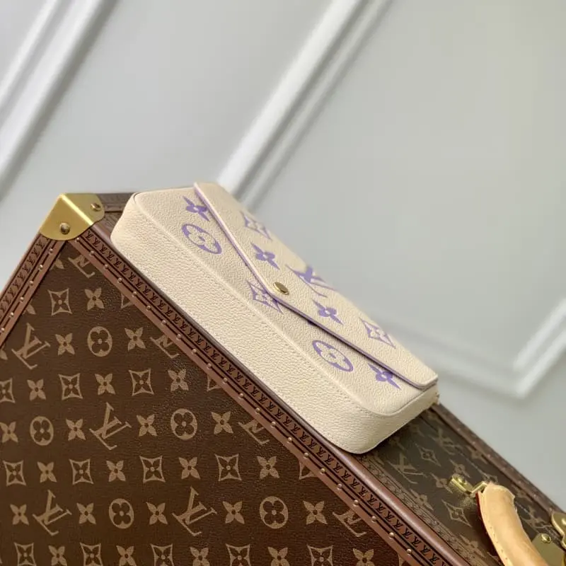 M69977 S1 21x12x3cm High Quality Bags - Image 4