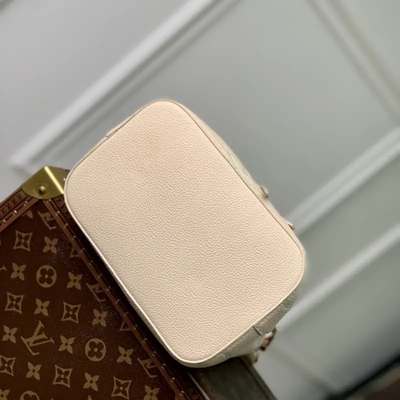 M45709 Silk screen green 20x20x13cm High Quality Bags - Image 4