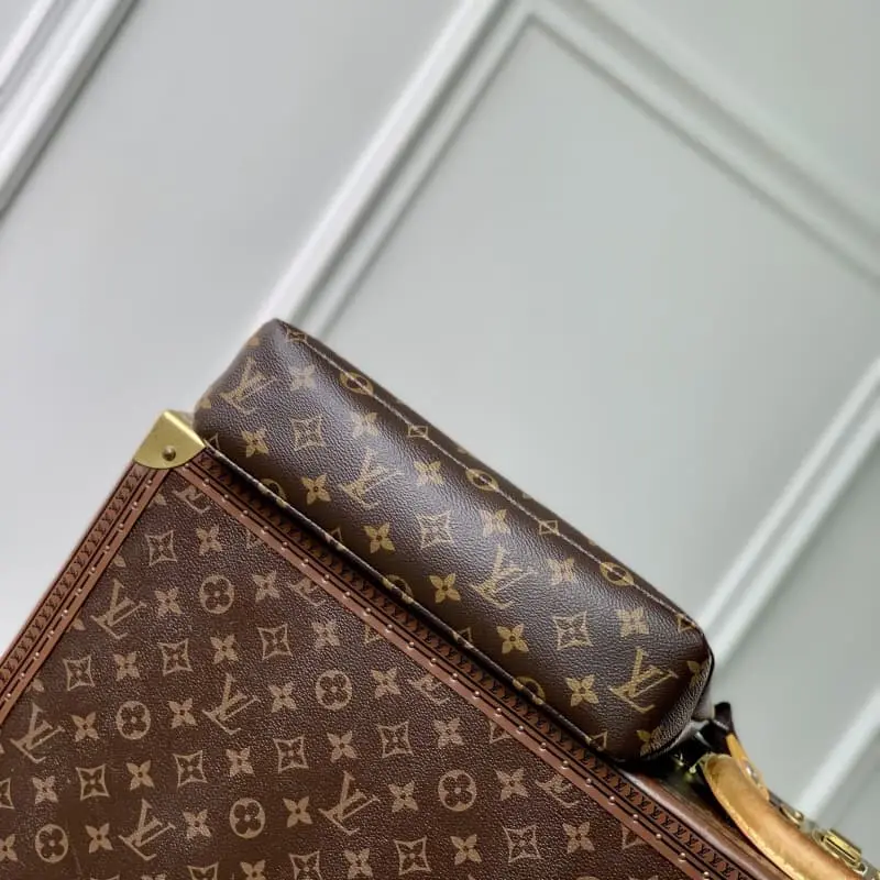 M13199 Yellow 21x7.5x30cm High Quality Bags - Image 4