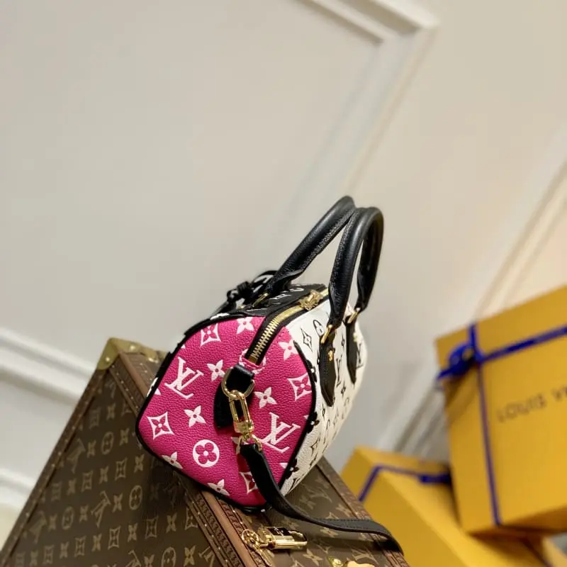 M46088 20.5x13.5x12cm High Quality Bags - Image 4