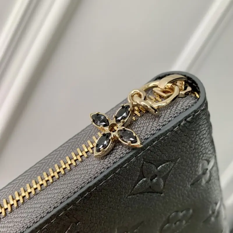 M12680 Pearlescent Gray 11x8.5x3.5cm High Quality Bags - Image 4