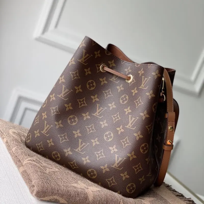 M44887 26x26x17.5cm High Quality Bags - Image 3