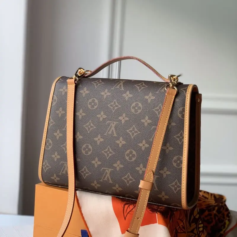 M44919 Large 29x24x10cm High Quality Bags - Image 3