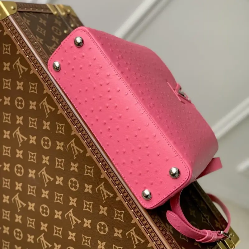 M93483 27x18x9cm High Quality Bags - Image 4