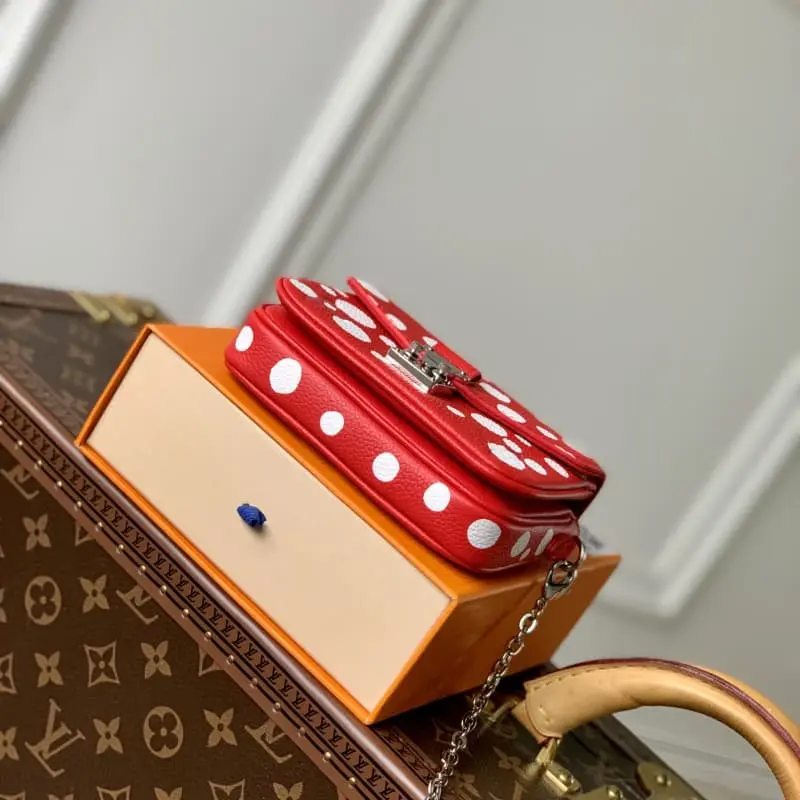 M81983 High Quality Bags - Image 4