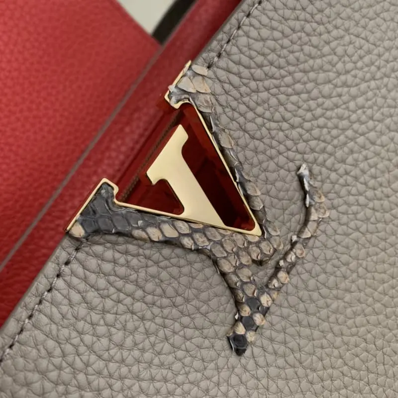 M80741 31.5x20x11cm High Quality Bags - Image 4