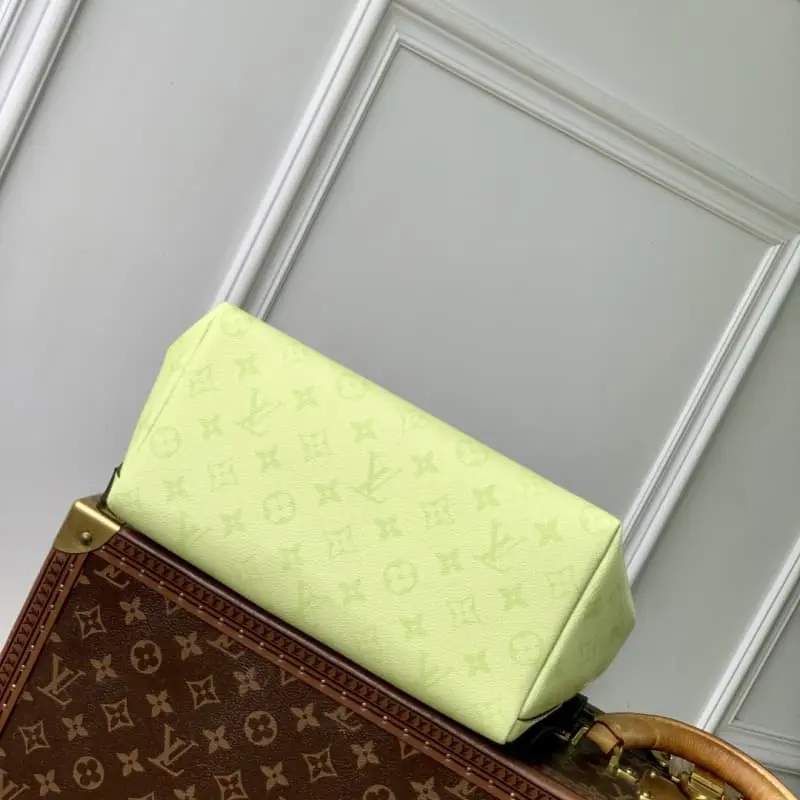 M14076 38x13x28cm High Quality Bags - Image 4