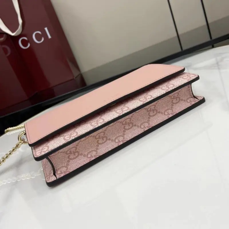 826720 CM 1 High-Quality Bags - Image 4