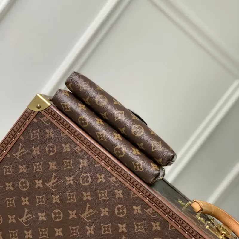 M12996 15x7x27cm High Quality Bags - Image 4