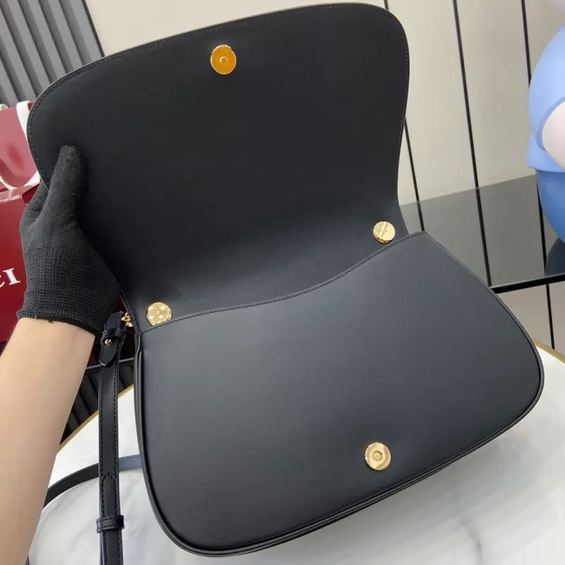 815716 CM 1 High-Quality Bags - Image 7